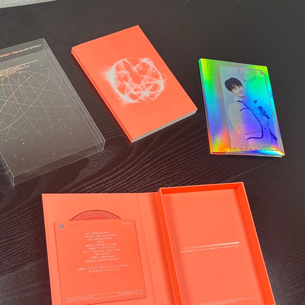Treasure 1st Album The First Step:Treasure Effects Red and Holographic Album Set